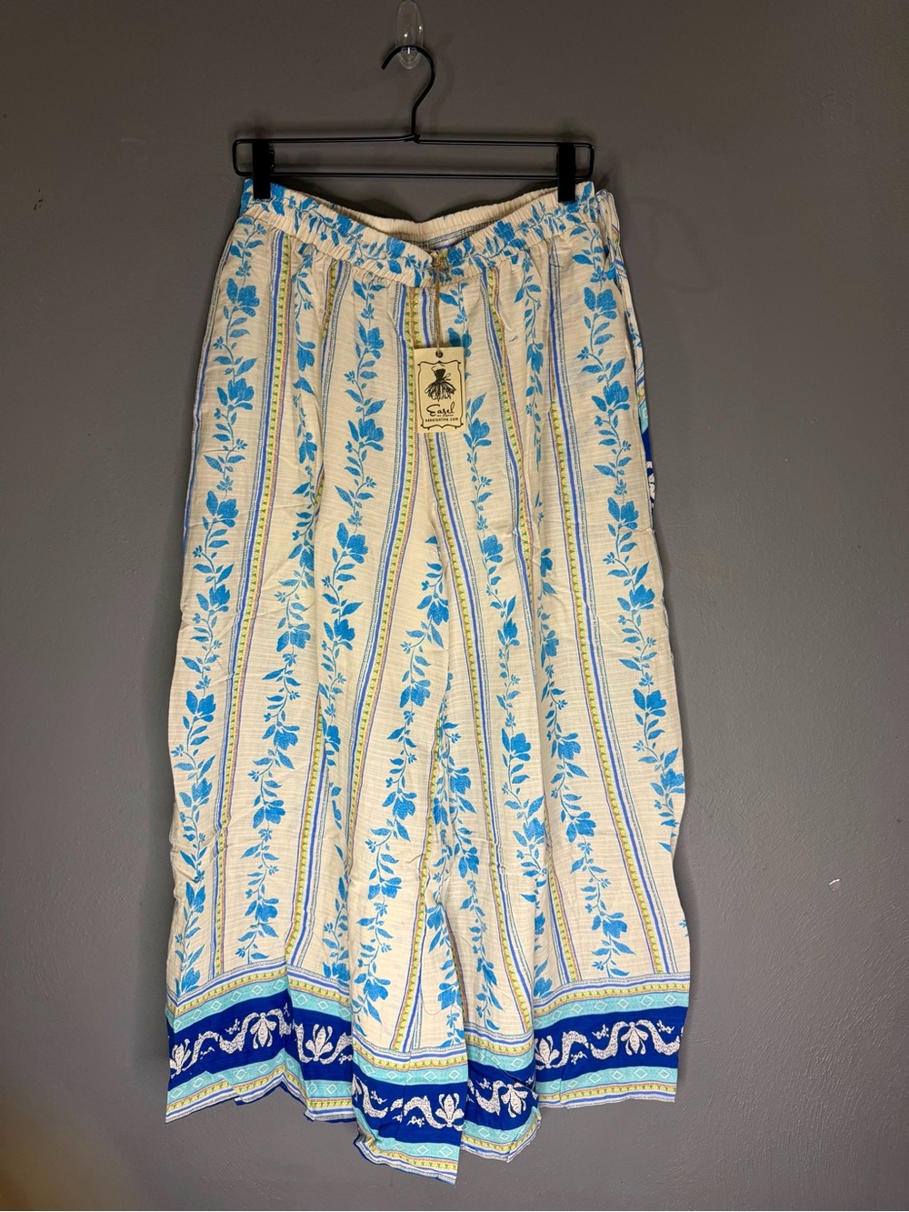 Easel Cream Wide-Leg Pants with Blue Floral Stripes and Navy Hem